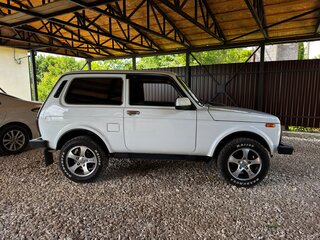 2013 Lada (ВАЗ) 2121 (4x4) I Рестайлинг, белый, 500000 рублей, вид 4