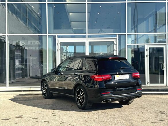 2018 Mercedes-Benz GLC 300 I (X253), чёрный, 3240000 рублей - вид 4