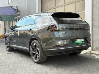2026 Volvo XC70 III, серый, 5960055 рублей, вид 3