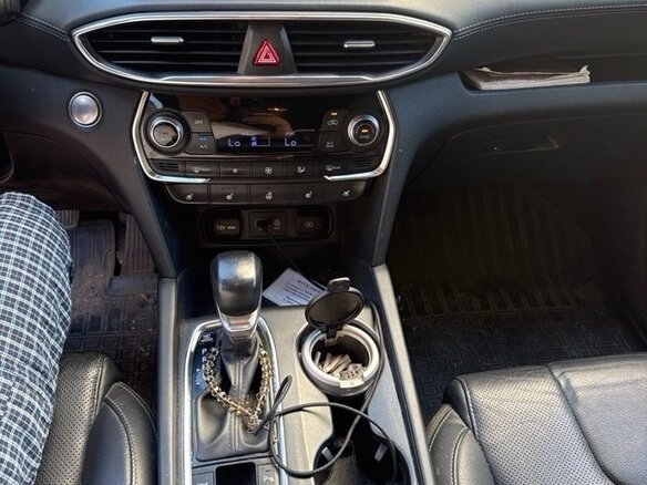 2018 Hyundai Santa Fe IV, оранжевый, 2300000 рублей - вид 6
