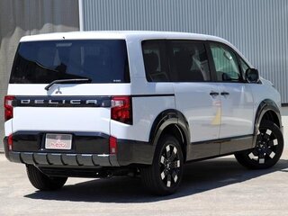 2026 Mitsubishi Delica D:5 I Рестайлинг 2, белый, 3635000 рублей, вид 4