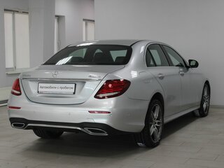 2020 Mercedes-Benz E-Класс 220 d V (W213, S213, C238) Рестайлинг, серебристый, 4099900 рублей, вид 4