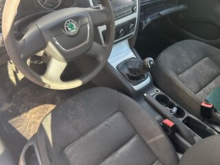 2011 Skoda Octavia II (A5) Рестайлинг, серебристый, 620000 рублей, вид 5