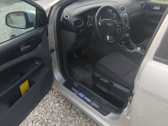 2009 Ford Focus II Рестайлинг, серебристый - вид 6
