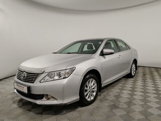 2014 Toyota Camry VII (XV50), серебристый, 1999000 рублей, вид 1