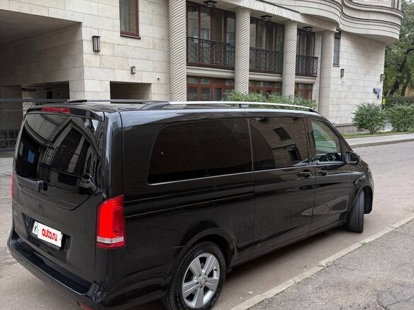 2017 Mercedes-Benz V-Класс Extra Long 250 d экстра длинный III (W447), чёрный, 4500000 рублей - вид 4