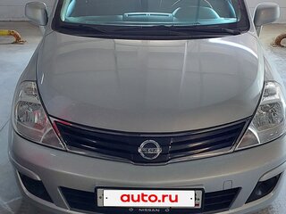 2012 Nissan Tiida I Рестайлинг, серебристый, 1050000 рублей, вид 1