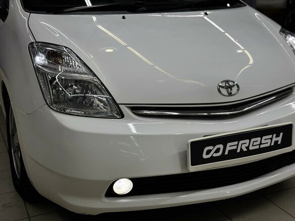 2010 Toyota Prius JDM II Рестайлинг (XW20), белый, 749000 рублей - вид 11