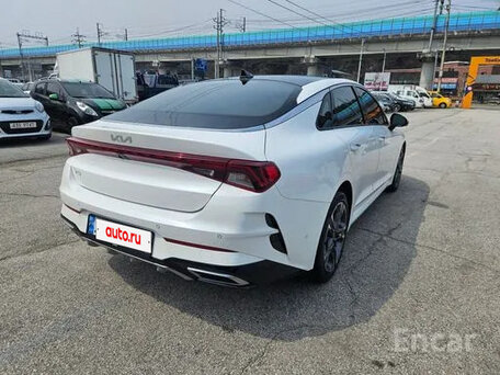 2022 Kia K5 III, белый, 1983000 рублей, вид 4