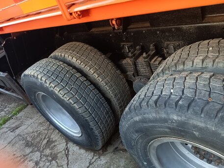 2006 КамАЗ 55102, красный, 1400000 рублей, вид 3