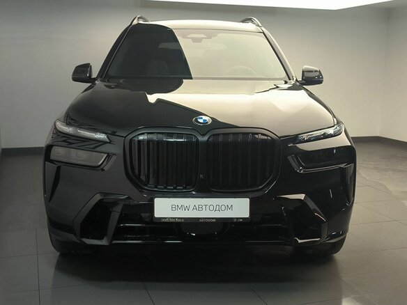 2025 BMW X7 40d I (G07) Рестайлинг, чёрный - вид 1