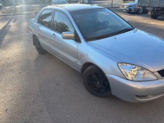 2009 Mitsubishi Lancer Classic IX Рестайлинг, серебристый, 350000 рублей, вид 2