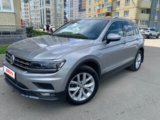 2019 Volkswagen Tiguan II, серебристый, 2700000 рублей, вид 1