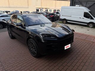 2024 Porsche Cayenne S III Рестайлинг, чёрный, 14800000 рублей, вид 3