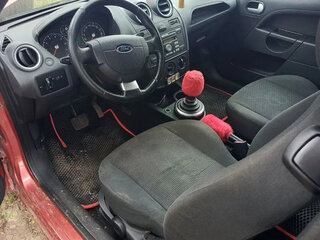 2006 Ford Fiesta Mk5, красный, 150000 рублей, вид 5