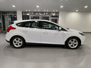 2013 Ford Focus III, белый, 618000 рублей, вид 4