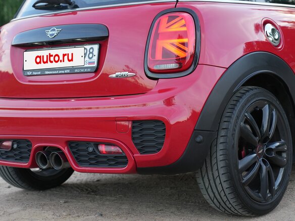 2019 Mini Hatch JCW III (F55/F56) Рестайлинг, красный - вид 24