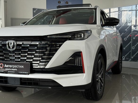 2025 Changan UNI-S I, белый, 3179900 рублей - вид 4