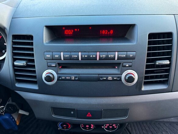 2011 Mitsubishi Lancer X Рестайлинг, серый - вид 15