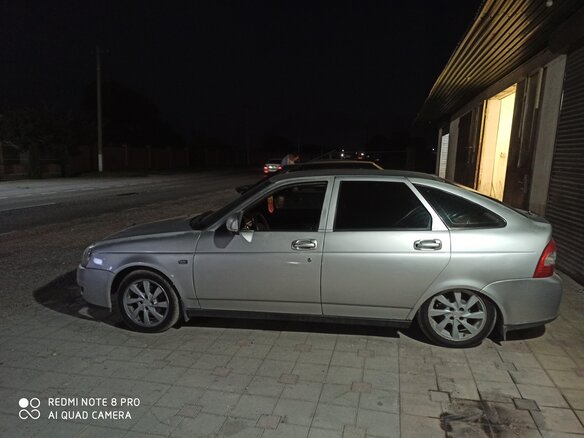 2010 Lada (ВАЗ) Priora I, серебристый, 270000 рублей - вид 2