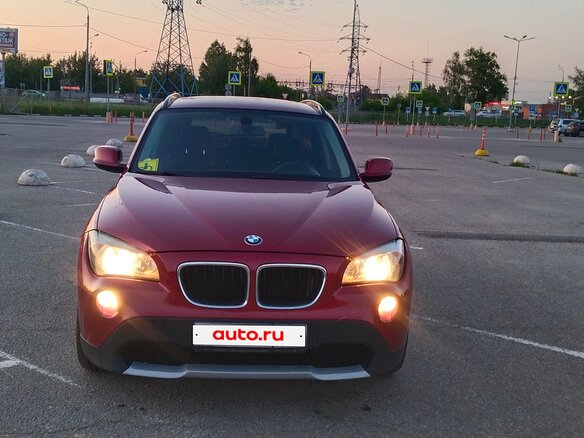 2011 BMW X1 18i I (E84), красный, 1000000 рублей - вид 21