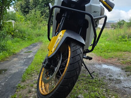 2026 QJMotor SVT 650 X, жёлтый, 650000 рублей, вид 1