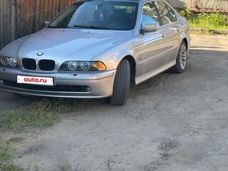 2001 BMW 5 серии 525i IV (E39) Рестайлинг, серебристый, 530000 рублей, вид 1