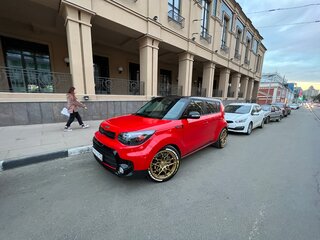 2016 Kia Soul II Рестайлинг, красный, 1400000 рублей, вид 1