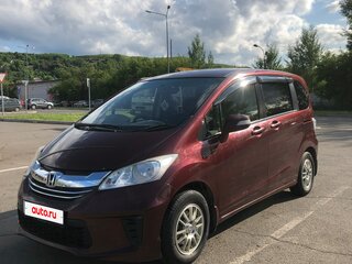 2014 Honda Freed I Рестайлинг 2, красный, 1100000 рублей, вид 1