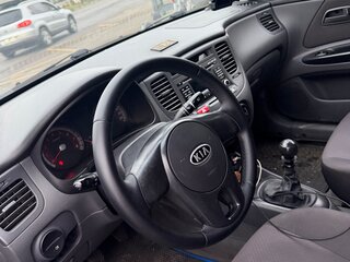 2010 Kia Rio II Рестайлинг, чёрный, 520000 рублей, вид 5