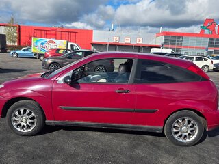 2001 Ford Focus I (North America), красный, 200000 рублей, вид 4