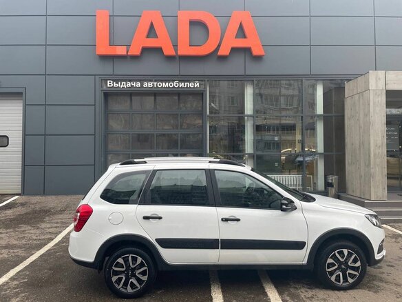 2026 Lada (ВАЗ) Granta Cross I Рестайлинг, белый - вид 5