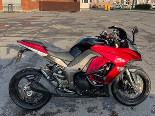 2011 Kawasaki Ninja 1000 SX, красный, 695000 рублей, вид 1