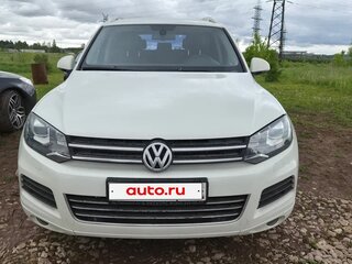 2011 Volkswagen Touareg II, белый, 1800000 рублей, вид 1