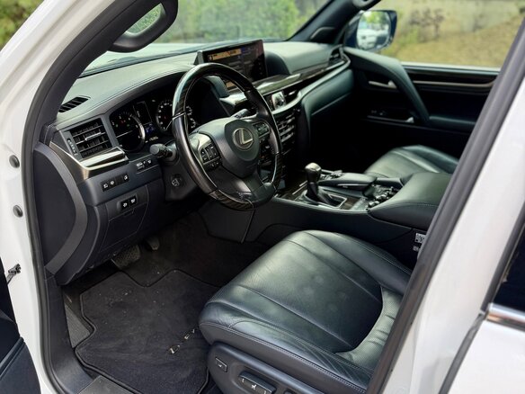 2020 Lexus LX 450d III Рестайлинг 2, белый, 7550000 рублей - вид 8