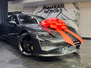 Porsche Taycan Turbo S I