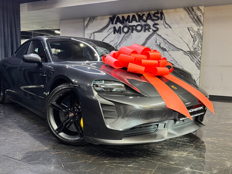 2020 Porsche Taycan Turbo S I, серый, 8400000 рублей, вид 1