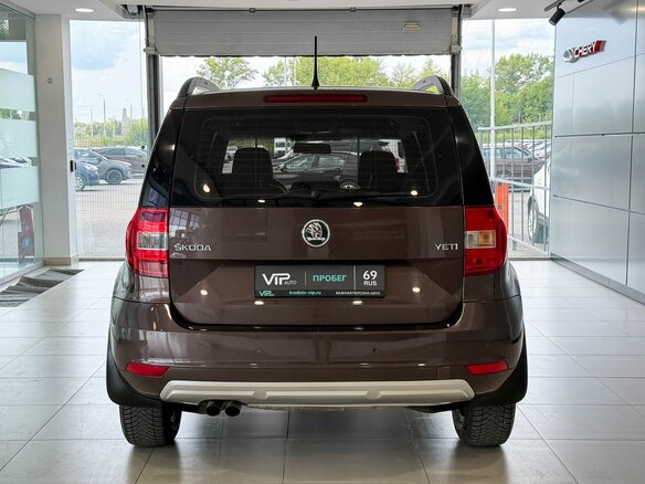 2014 Skoda Yeti I Рестайлинг, коричневый - вид 4