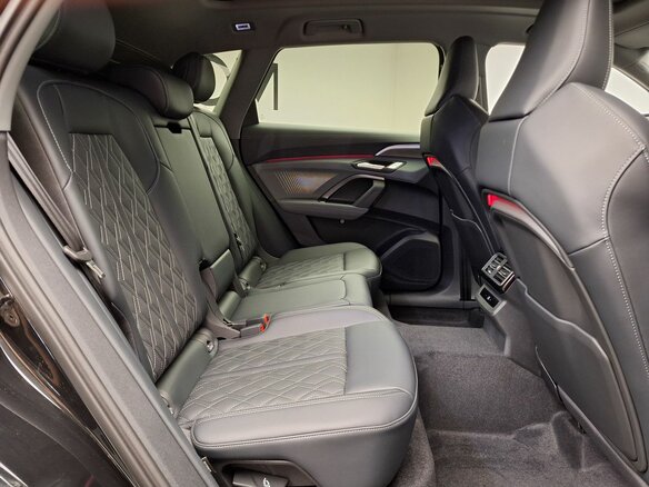 2026 Audi Q5 L III (GU), чёрный, 6500000 рублей - вид 5