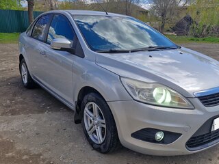 2011 Ford Focus II Рестайлинг, серебристый, 530000 рублей, вид 4