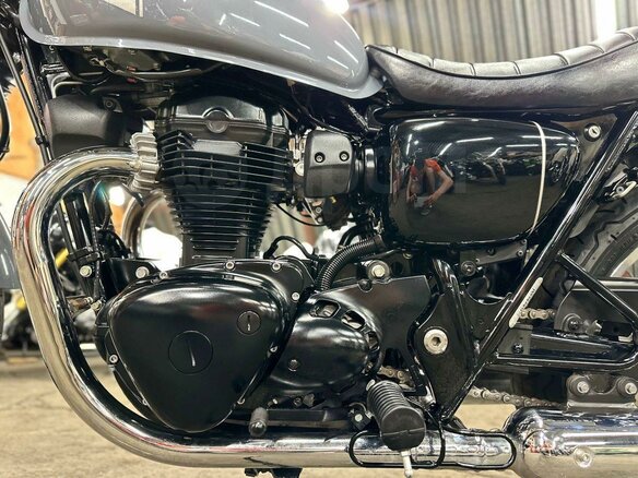 2022 Kawasaki W 800, серый, 850000 рублей - вид 16