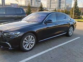 2021 Mercedes-Benz S-Класс 450 Long 4MATIC VII (W223), чёрный, 9000000 рублей, вид 1