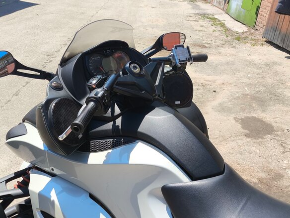 2008 BRP Can-Am Spyder, серебристый, 750000 рублей - вид 14