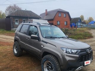 2025 Lada (ВАЗ) Niva Travel I, коричневый, 1620000 рублей, вид 2