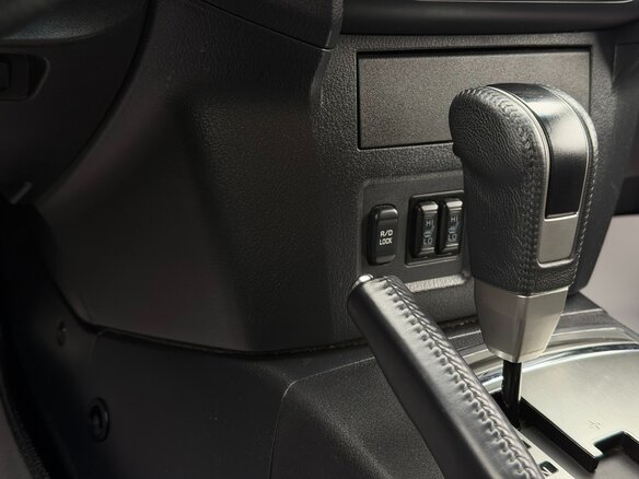 2014 Mitsubishi Pajero IV Рестайлинг 1, чёрный - вид 18