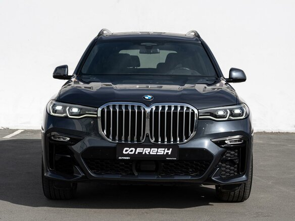 2021 BMW X7 40i I (G07), серый, 8799000 рублей - вид 2