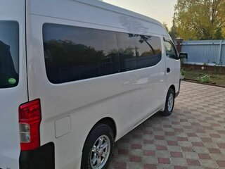 2017 Nissan NV350 Caravan I Рестайлинг, белый, 3300000 рублей, вид 5