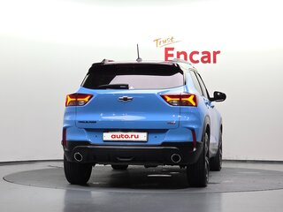 2023 Chevrolet TrailBlazer III, голубой, 1760000 рублей, вид 4