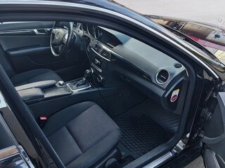 2011 Mercedes-Benz C-Класс 180 BlueEFFICIENCY III (W204) Рестайлинг, чёрный, 1350000 рублей, вид 5