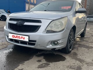 2014 Chevrolet Cobalt II, серебристый, 300000 рублей, вид 2